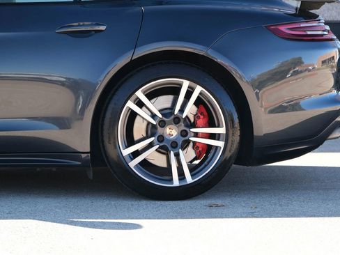 Used 2017 Porsche Panamera Turbo w/ Carbon Fiber Interior Package AWD/4WD image 10