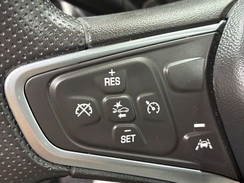 Used 2022 Chevrolet Equinox LS w/ LS Convenience Package AWD/4WD image 14