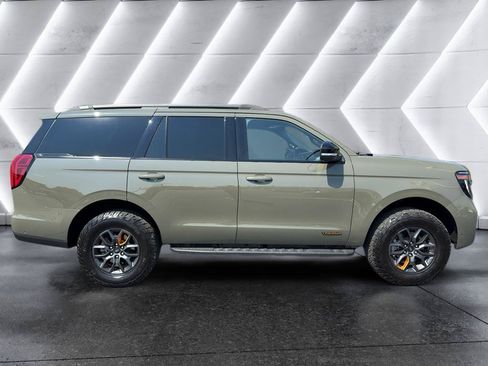 Used 2025 Ford Expedition Tremor AWD/4WD image 8