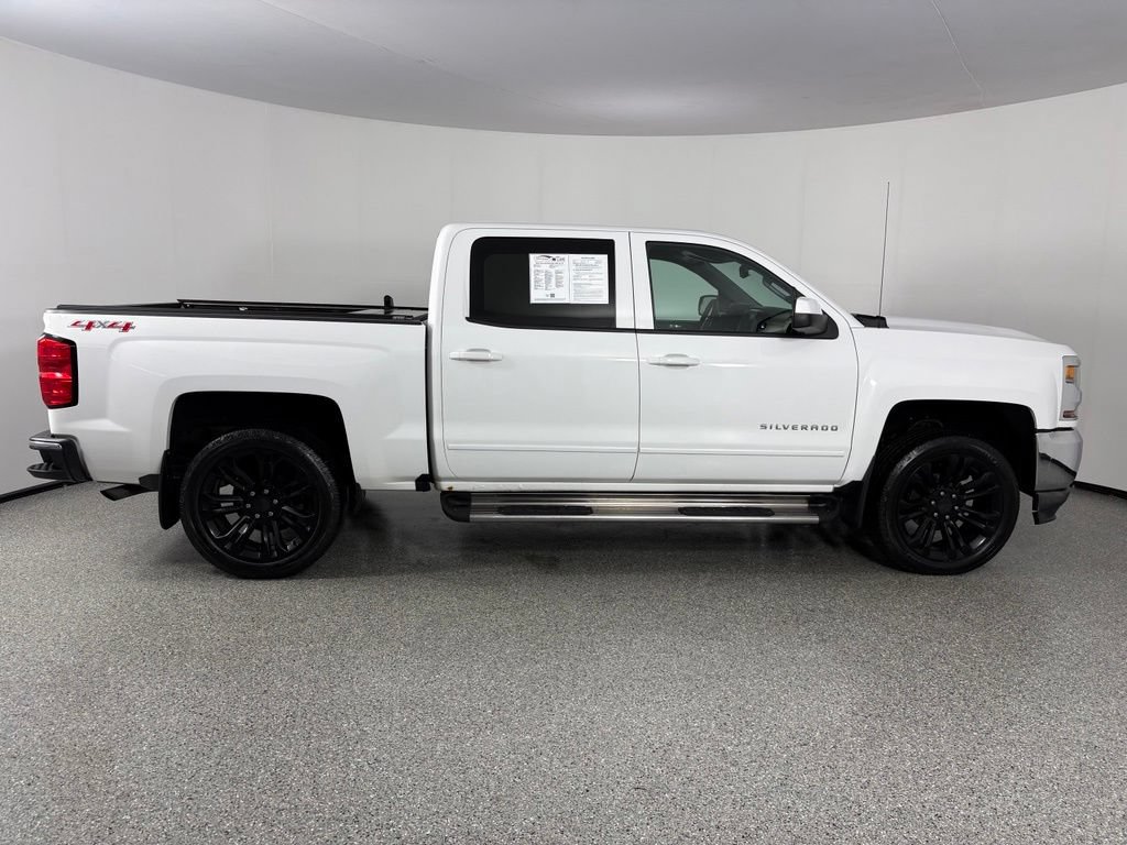 Used 2017 Chevrolet Silverado 1500 LT w/ All Star Edition AWD/4WD image 7