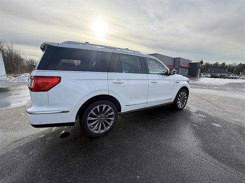 Used 2020 Lincoln Navigator Reserve w/ Luxury Package image 17