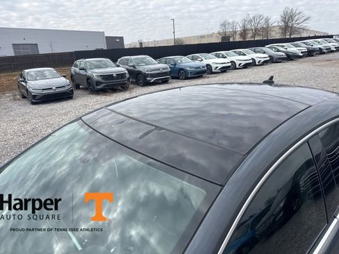 Used 2012 Volkswagen CC Lux Limited image 9