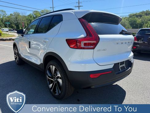 New 2026 Volvo XC40 B5 Plus w/ Climate Package AWD/4WD image 6