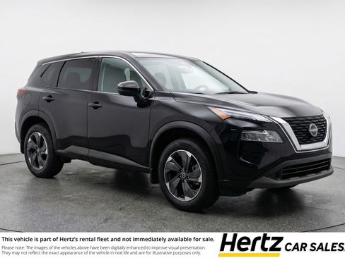 Used 2025 Nissan Rogue SV image 1