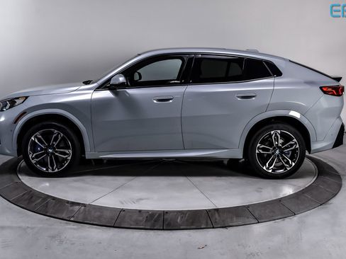 Used 2025 BMW X2 xDrive28i image 3