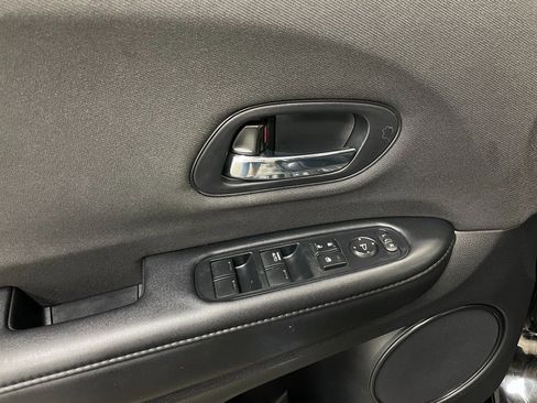 Used 2021 Honda HR-V Sport image 19