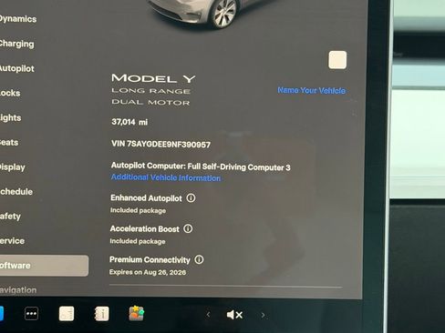Used 2022 Tesla Model Y Long Range image 47