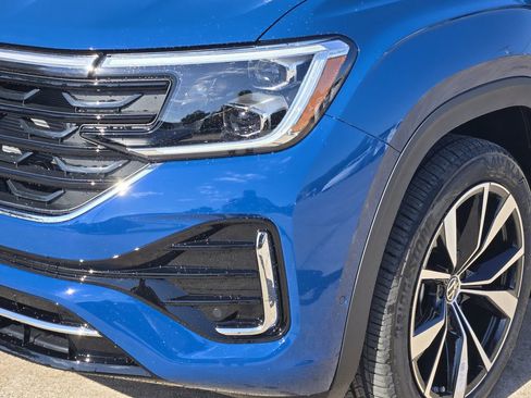 New 2026 Volkswagen Atlas Cross Sport SEL Premium R-Line image 6