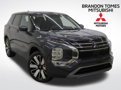 New 2025 Mitsubishi Outlander SE