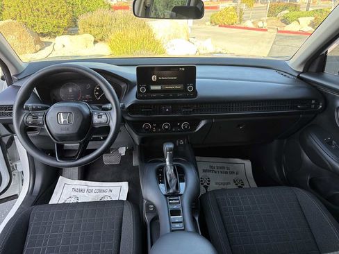 Used 2025 Honda HR-V LX image 14