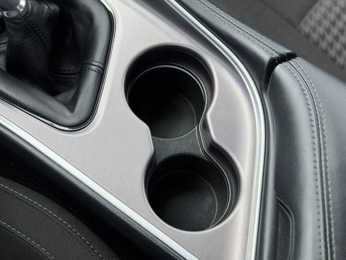 Used 2022 Dodge Challenger R/T RWD image 15