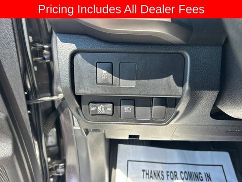 Used 2021 Toyota Tacoma SR5 RWD image 6