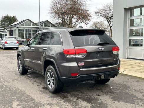 Used 2018 Jeep Grand Cherokee Limited w/ Trailer Tow Group IV image 3