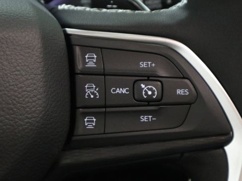 New 2025 Jeep Grand Cherokee L Altitude image 31