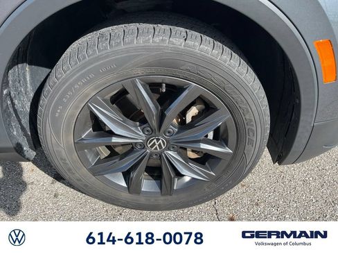 Used 2023 Volkswagen Tiguan SE FWD image 12