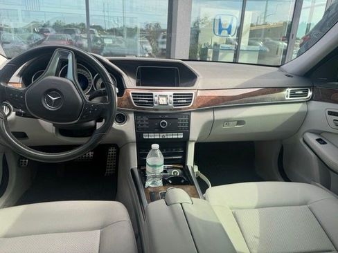 Used 2016 Mercedes-Benz E 350 Sedan image 12