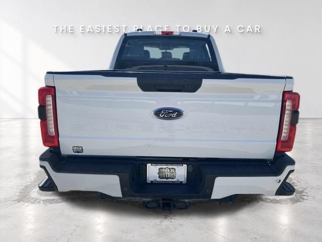 Used 2024 Ford F250 XL w/ STX Appearance Package AWD/4WD image 9