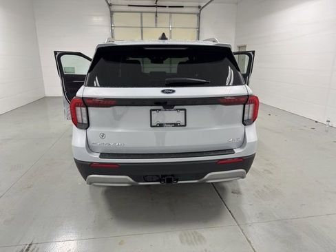 New 2026 Ford Explorer Platinum w/ LUX Leather Package image 12