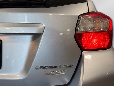 Used 2016 Subaru Crosstrek 2.0i Premium w/ Moonroof Package AWD/4WD image 40
