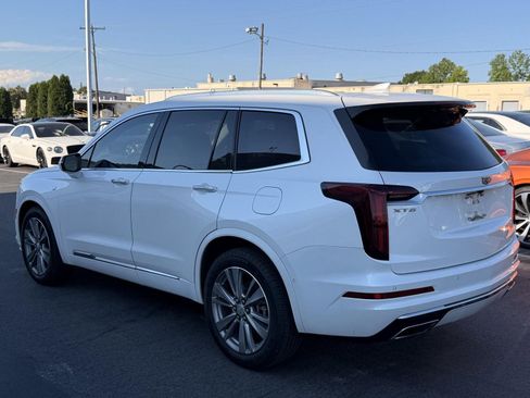 Used 2023 Cadillac XT6 Premium Luxury w/ Technology Package FWD image 24
