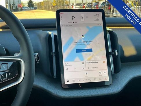 Certified 2025 Volvo EX30 Plus w/ Climate Package image 8