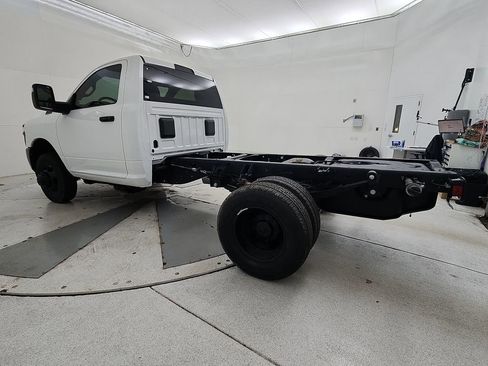 New 2026 RAM 3500 Tradesman AWD/4WD image 6