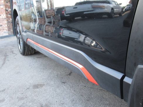 Used 2024 Subaru Forester Sport image 5