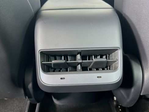 Used 2023 Tesla Model 3 Standard Range RWD image 27