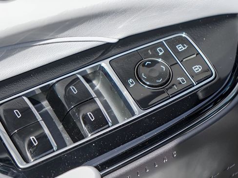 New 2026 Cadillac Lyriq Luxury w/ LPO, Floor Liner Package AWD/4WD image 17