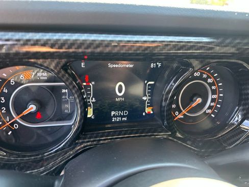 Used 2026 Jeep Wrangler Unlimited Rubicon AWD/4WD image 33