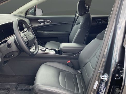 Certified 2026 Kia Sportage SX Prestige AWD/4WD image 9