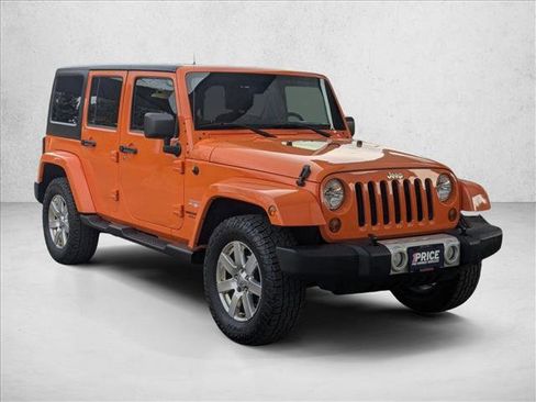 Used 2012 Jeep Wrangler Unlimited Sahara w/ Dual Top Group image 3