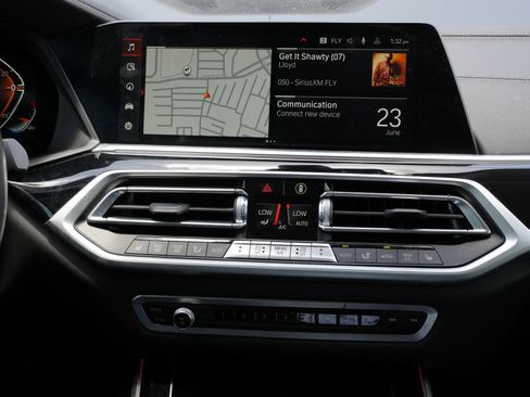 Used 2022 BMW X7 xDrive40i w/ Executive Package AWD/4WD image 12