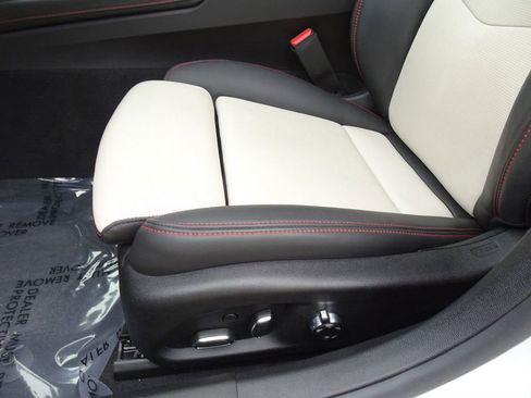 Certified 2025 Cadillac CT5 Sport w/ Technology Package AWD/4WD image 8