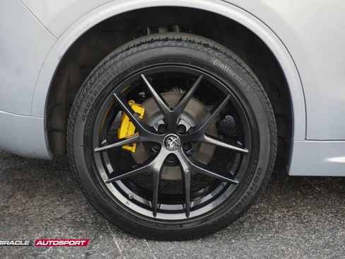 Used 2020 Alfa Romeo Stelvio Ti image 11