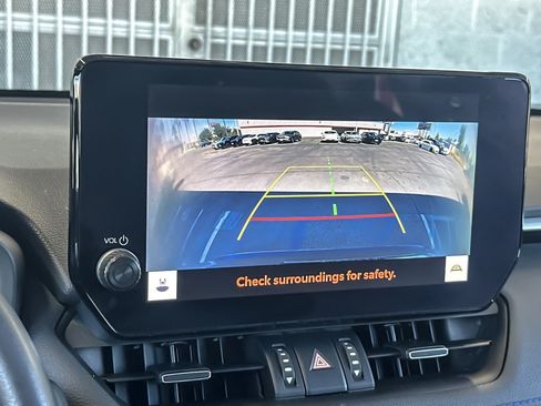 Used 2023 Toyota RAV4 XSE AWD/4WD image 18