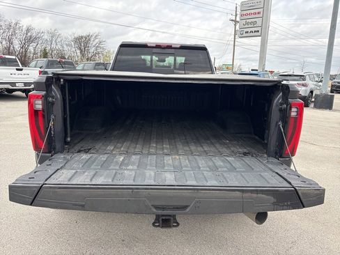 Used 2024 GMC Sierra 3500 Denali Ultimate image 7