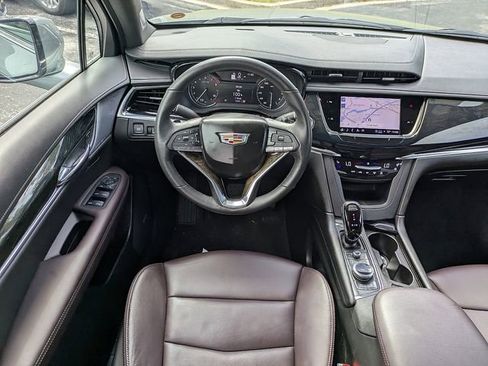 Certified 2024 Cadillac XT6 Premium Luxury AWD/4WD image 15