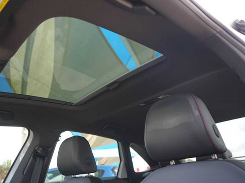 Used 2025 Volkswagen Jetta GLI Autobahn FWD image 25