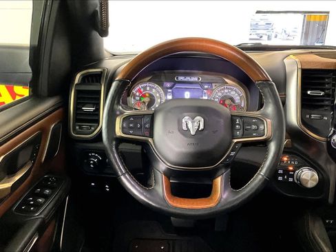 Used 2019 RAM 1500 Limited image 5