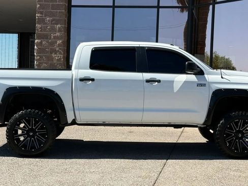 Used 2017 Toyota Tundra SR5 AWD/4WD image 14