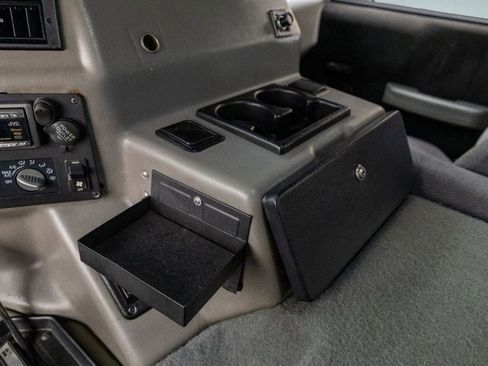 Used 1996 HUMMER H1 4-Door Hard Top image 30