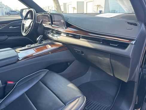 Used 2023 Cadillac Escalade ESV Premium Luxury image 56