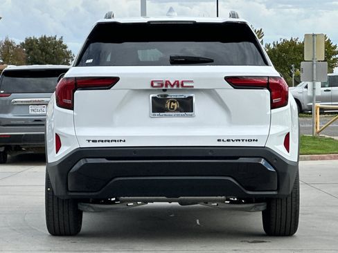 New 2026 GMC Terrain Elevation image 5