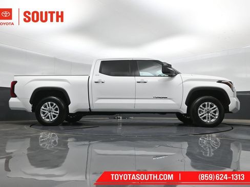 Used 2023 Toyota Tundra SR5 w/ SR5 Premium Package AWD/4WD image 41