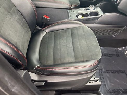 Used 2022 Ford Escape SEL w/ SEL Stealth AWD Package image 23