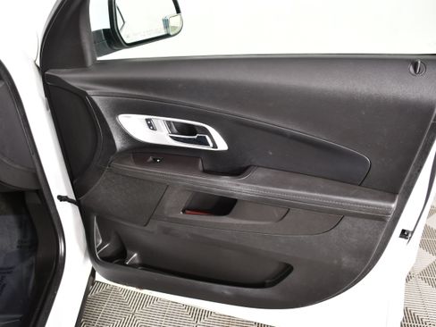Used 2017 Chevrolet Equinox LT w/ Convenience Package AWD/4WD image 39