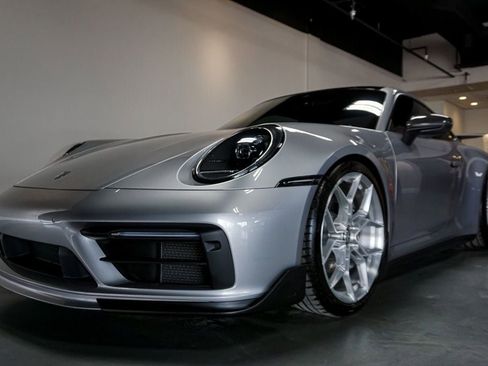 Used 2023 Porsche 911 Carrera T image 54