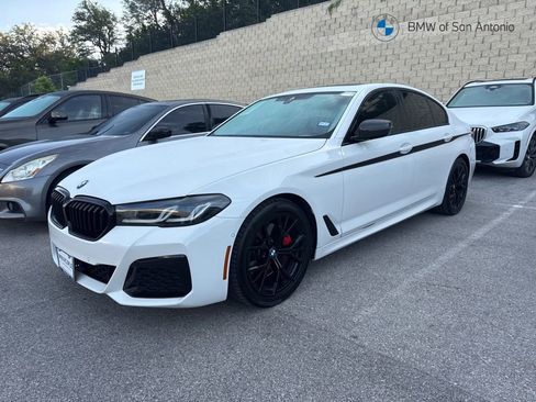 Certified 2022 BMW 530i w/ M Sport Package RWD image 1