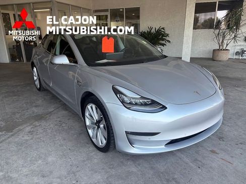 Used 2018 Tesla Model 3 Long Range RWD image 1